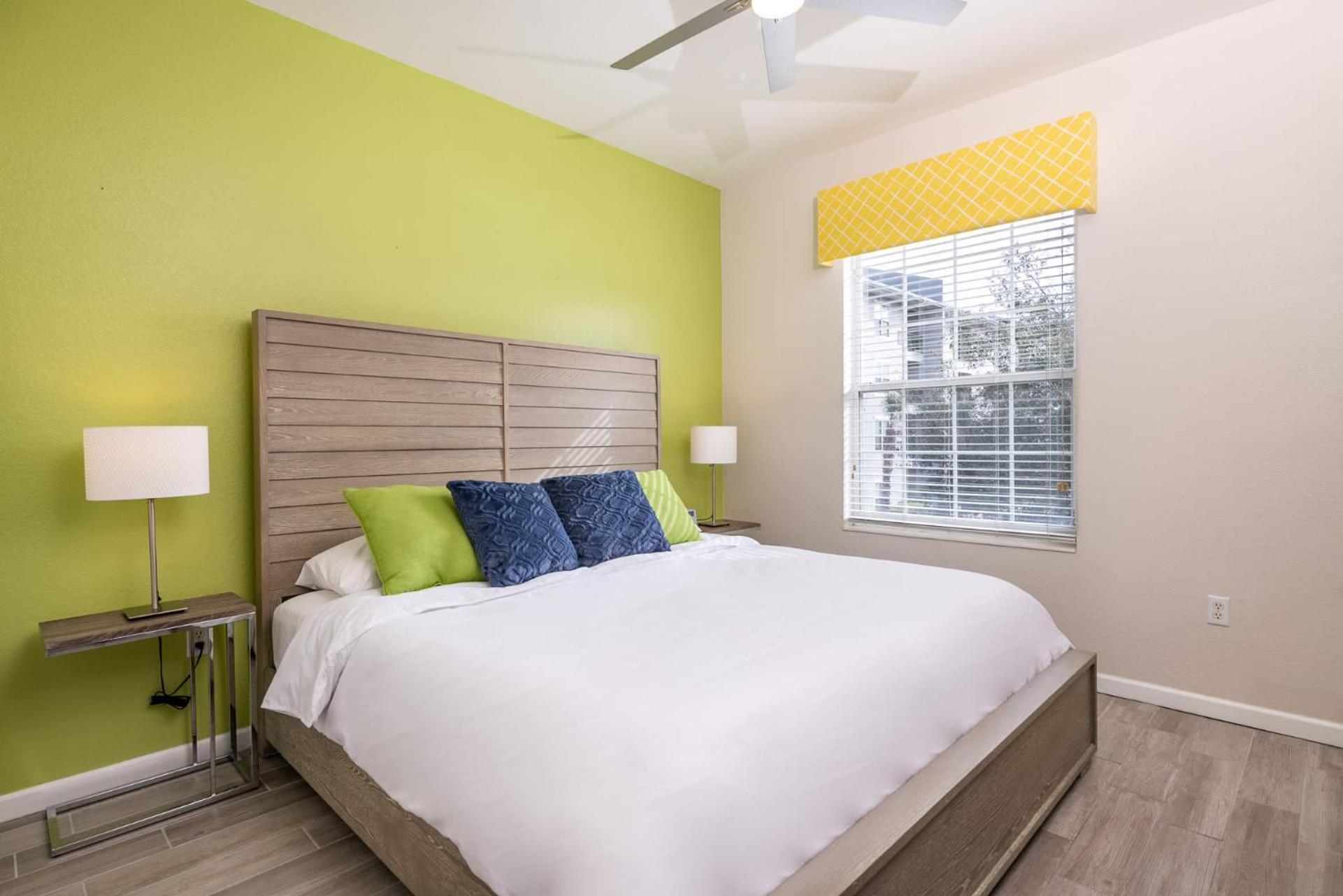 Holiday home Near Pool*balcony*vistacay Convention Ctr & Idrive *