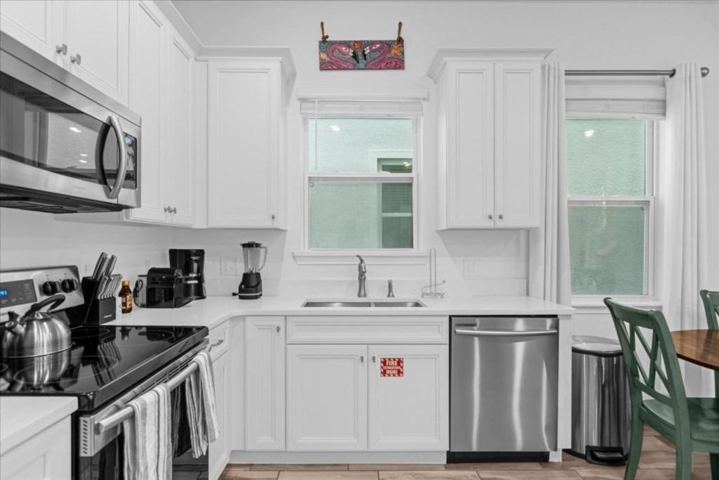2 Bedrooms- 2 Bathrooms- Margaritaville 8029st Holiday home