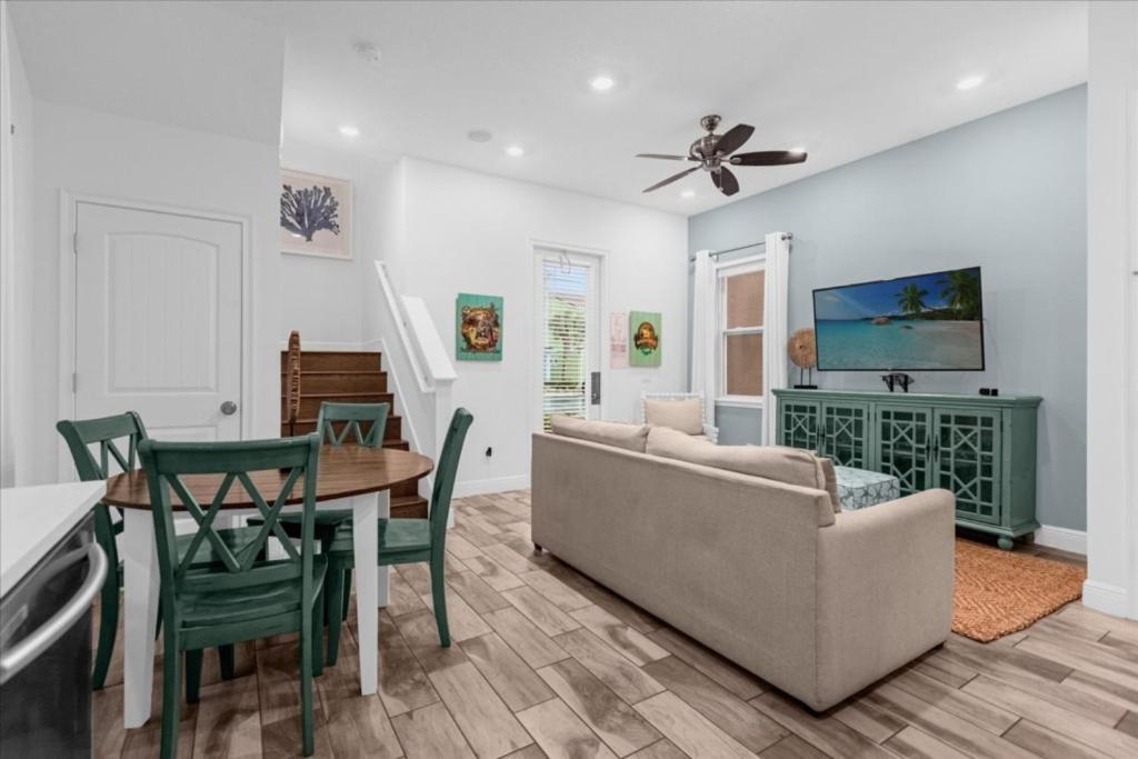 2 Bedrooms- 2 Bathrooms- Margaritaville 8029st