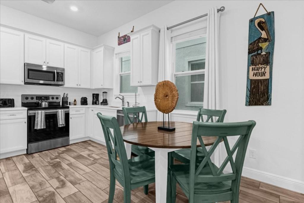 2 Bedrooms- 2 Bathrooms- Margaritaville 8029st
