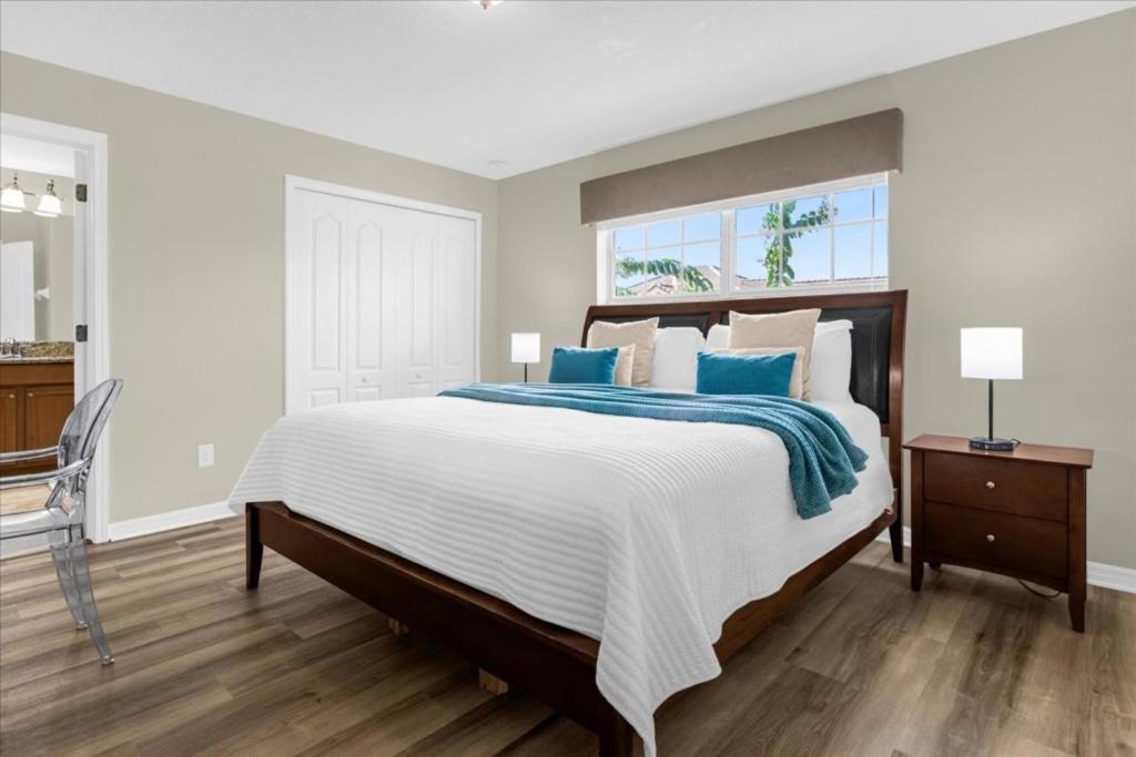 Holiday home 4 Bedrooms - 3 Bathrooms - Paradise Palms 8963 Cat