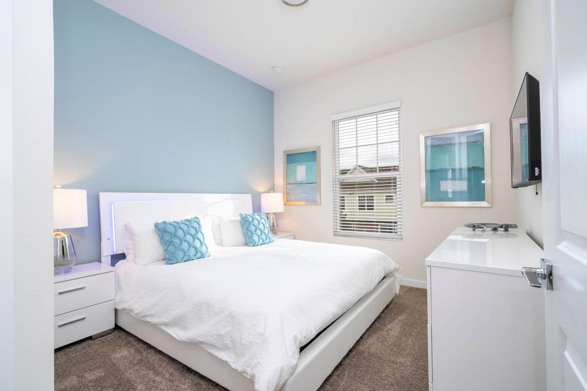 Holiday home 5 Min To New Upscale 5