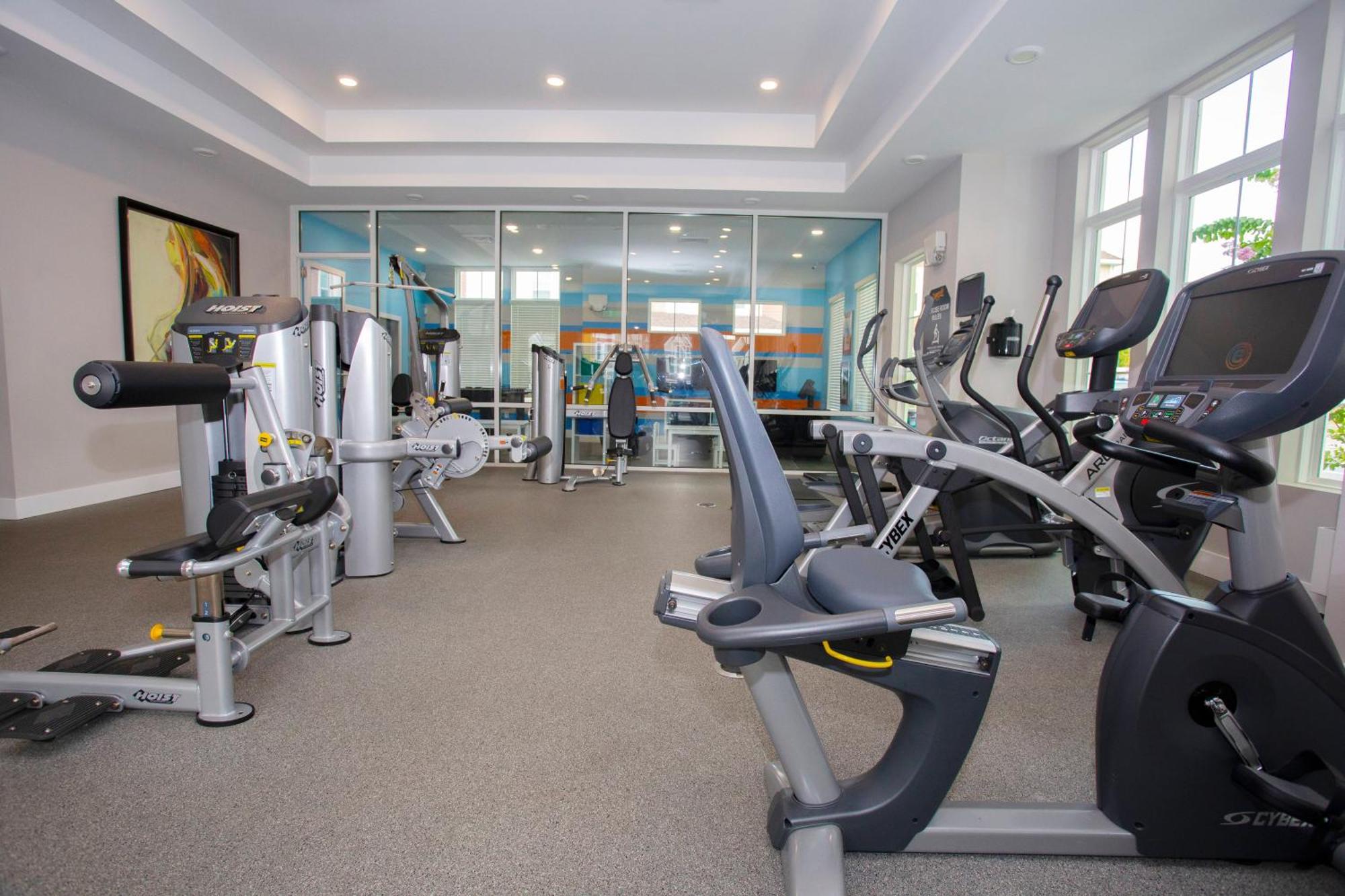 5 Min To New Upscale 5 Holiday home