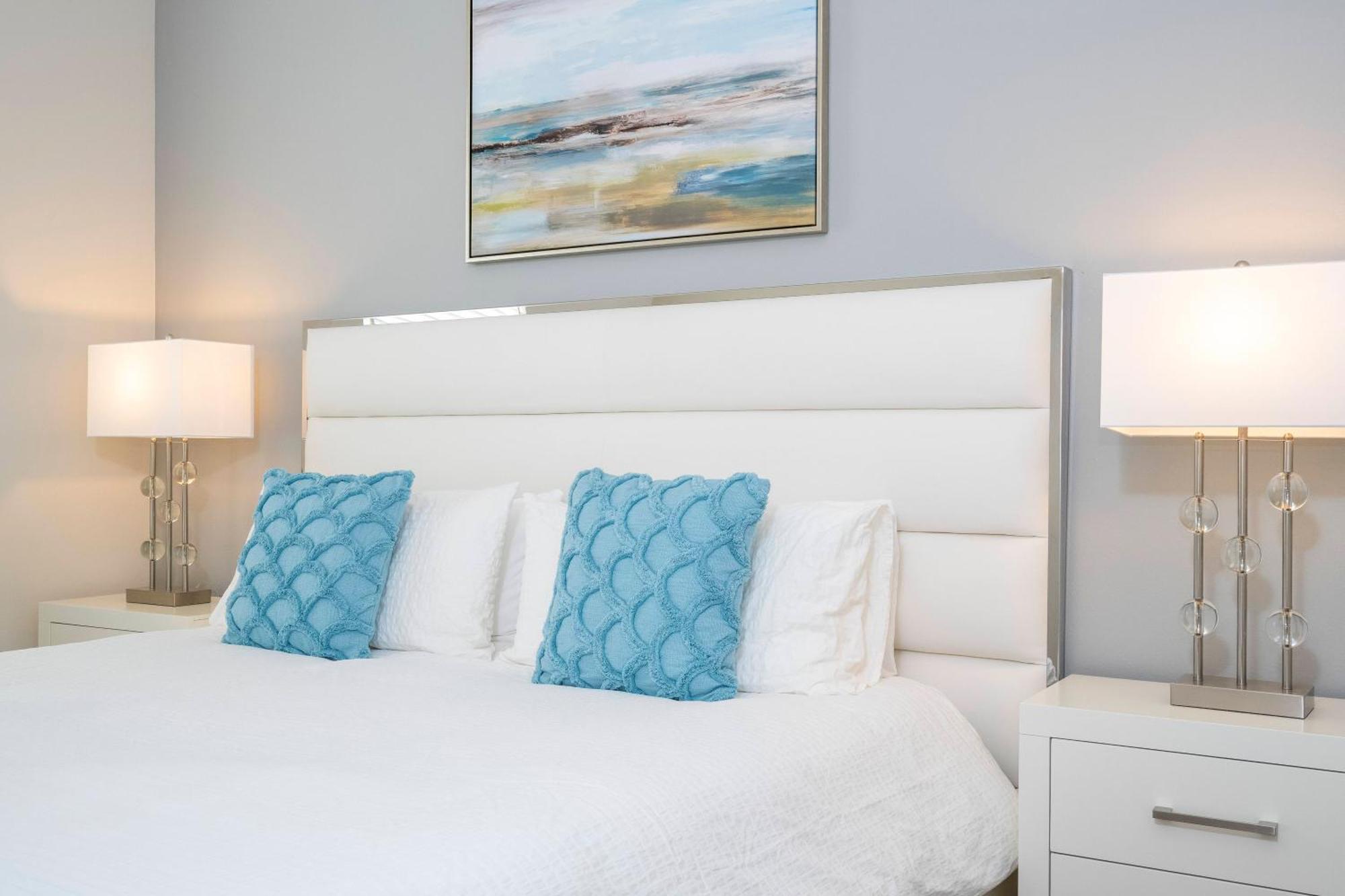 Holiday home 5 Min To New Upscale 5