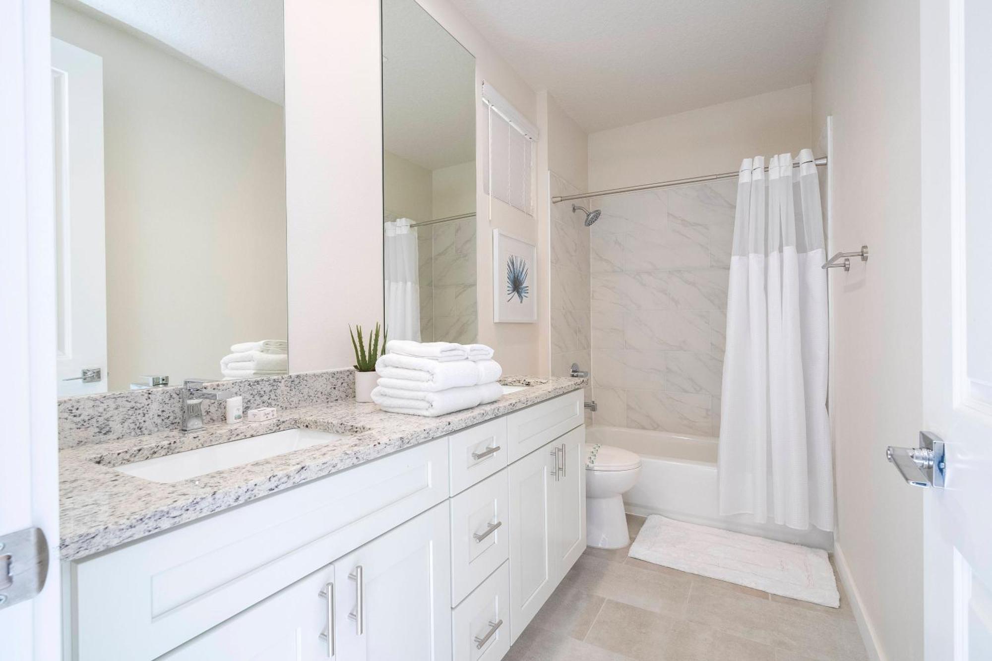 5 Min To New Upscale 5 Holiday home Orlando