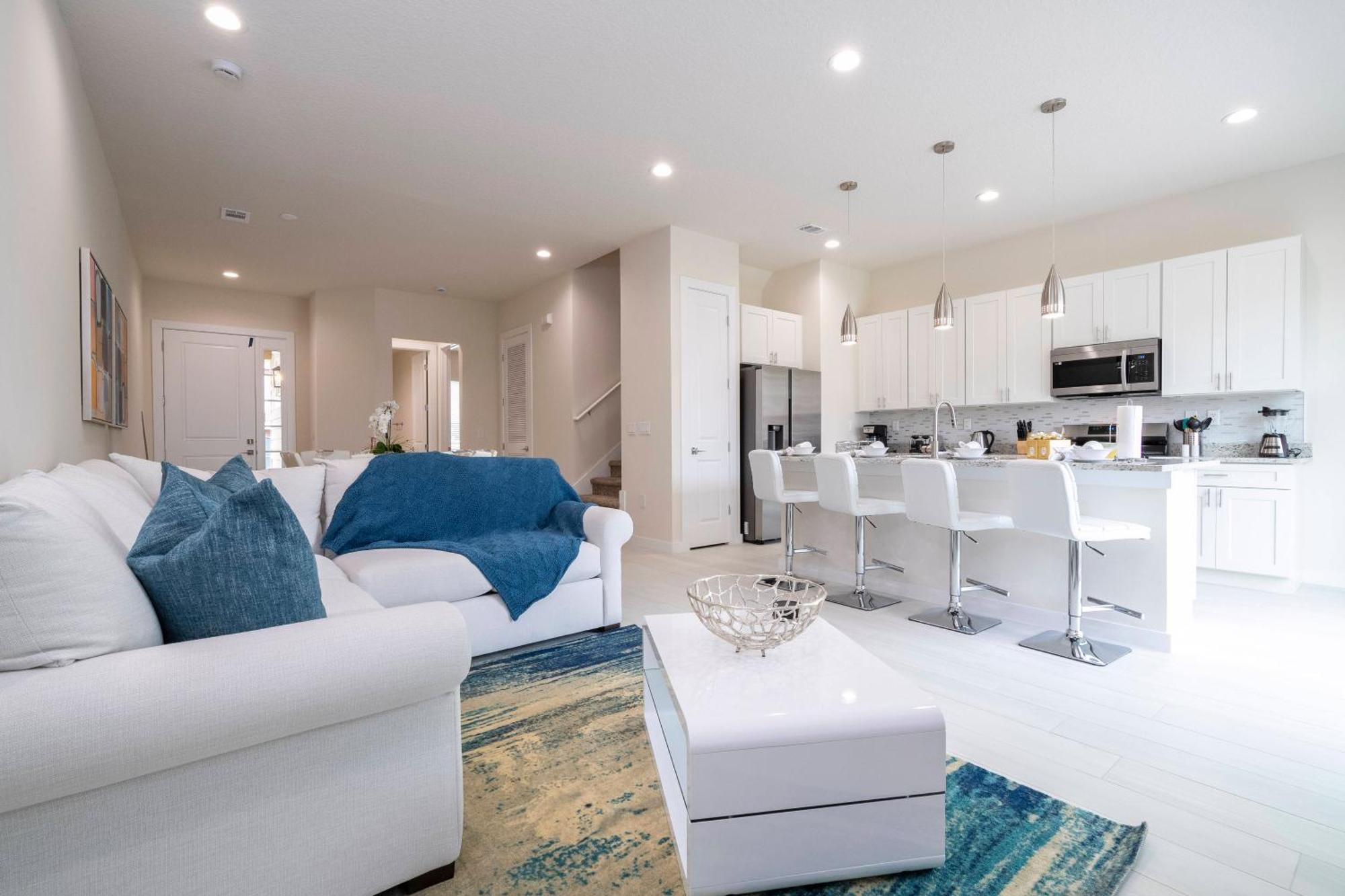 5 Min To New Upscale 5 Holiday home