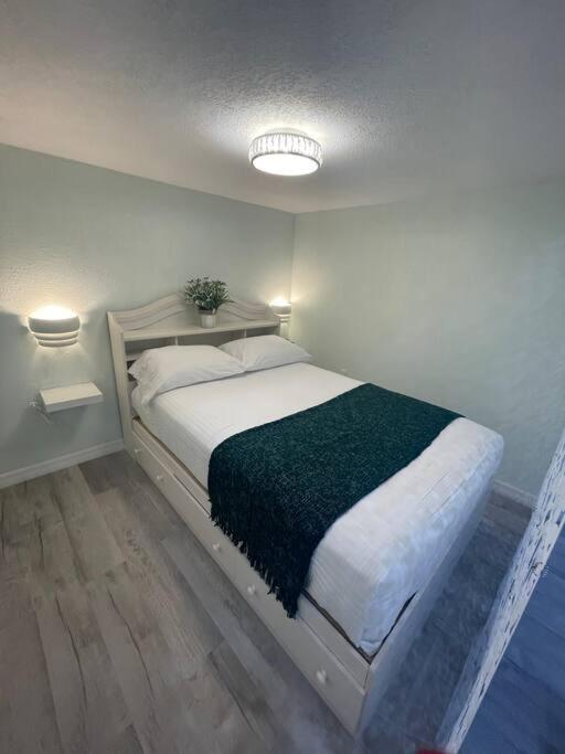 The Tiny In The Springs/ Fl Altamonte Springs