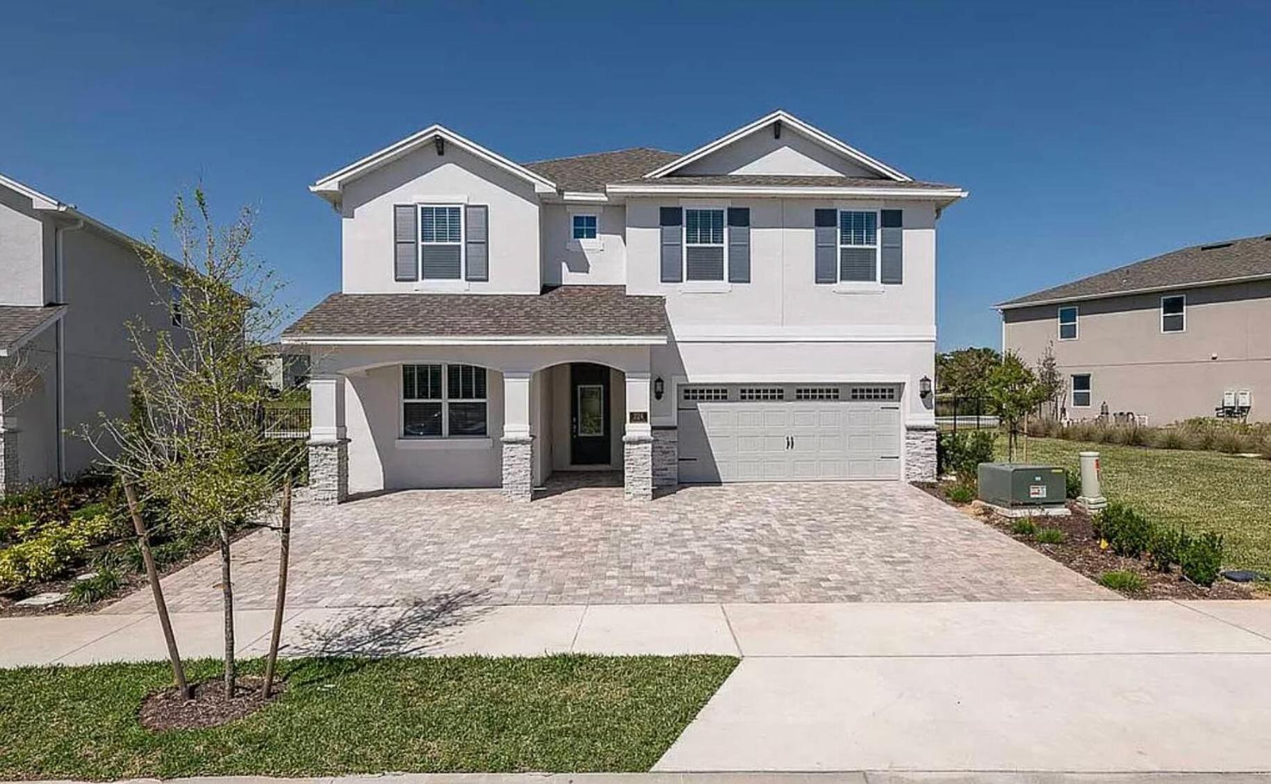224 - Wonderful 8 Bedroom House W Pool Jacuzzi