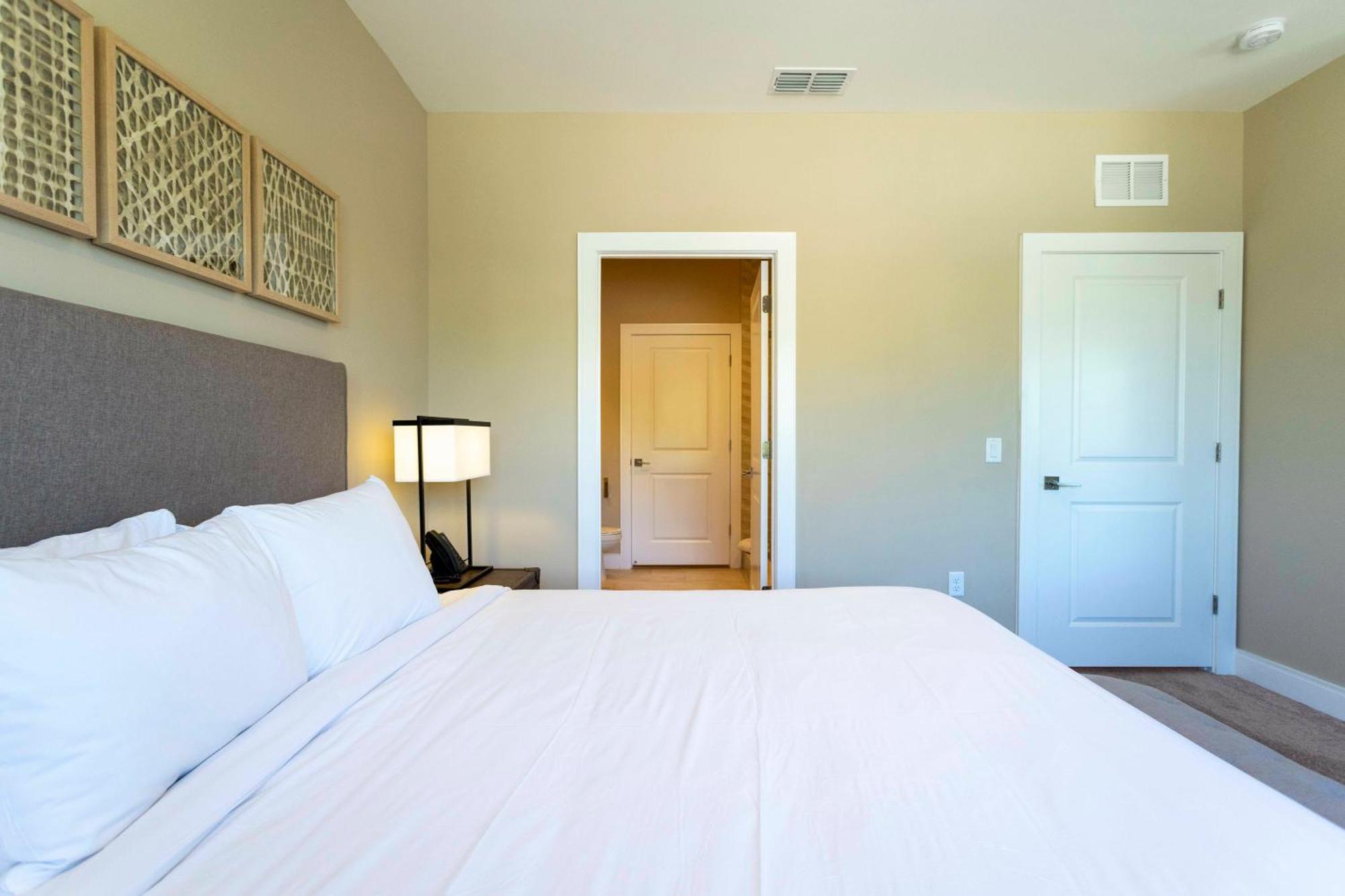 4 - 5 Min From - W Jacuzzi 7557 Holiday home
