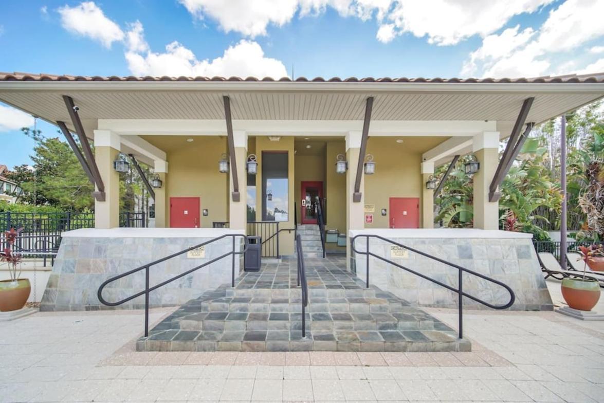 Easter Sale! Freshly Renovated Townhome By Disney! Holiday home Orlando