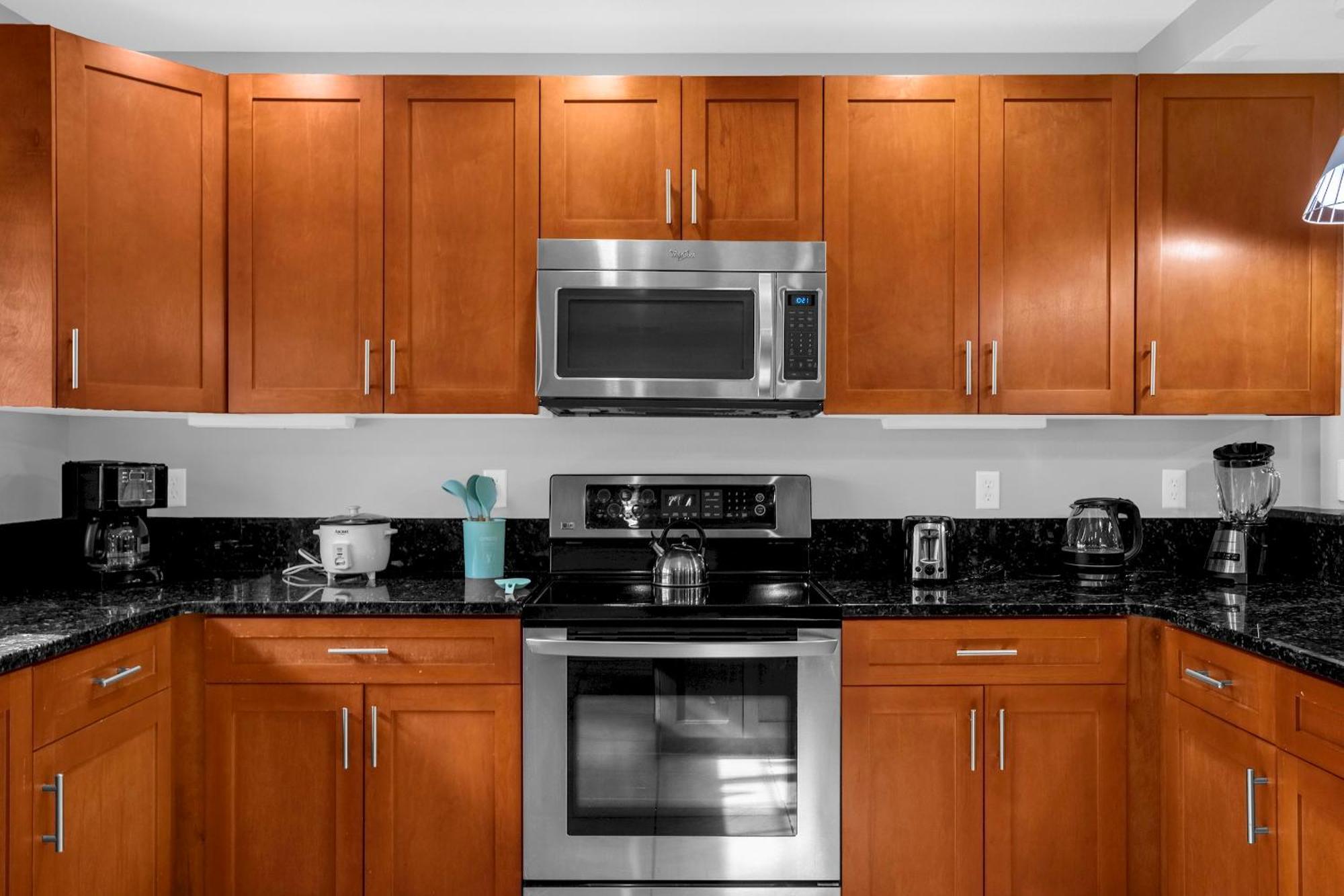 Holiday home Easter Sale! Freshly Renovated Townhome By Disney! *