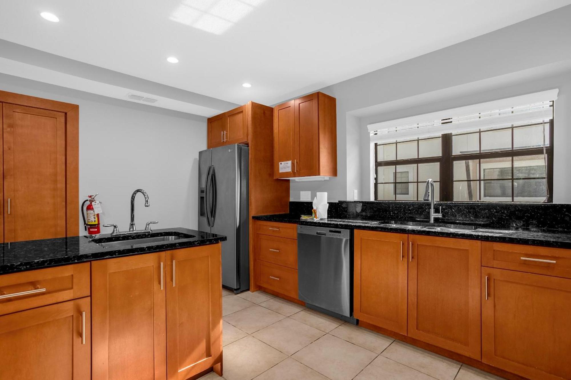 Easter Sale! Freshly Renovated Townhome By Disney! *