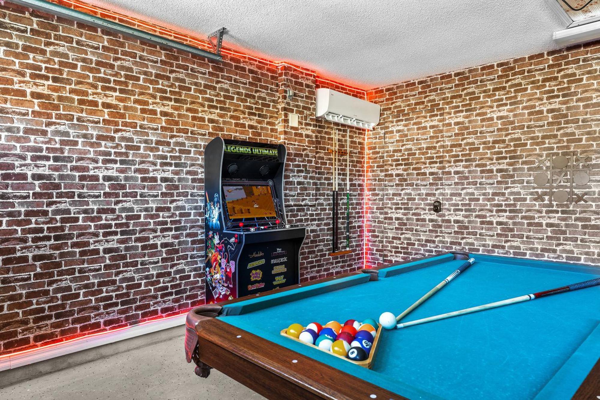 Dedicated Work Space And Game 4br Oi2800 *