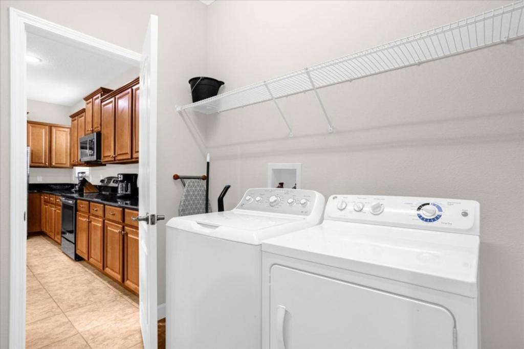 5 Bedrooms - 5 Bathrooms - Paradise Palms 2966 Bp Orlando