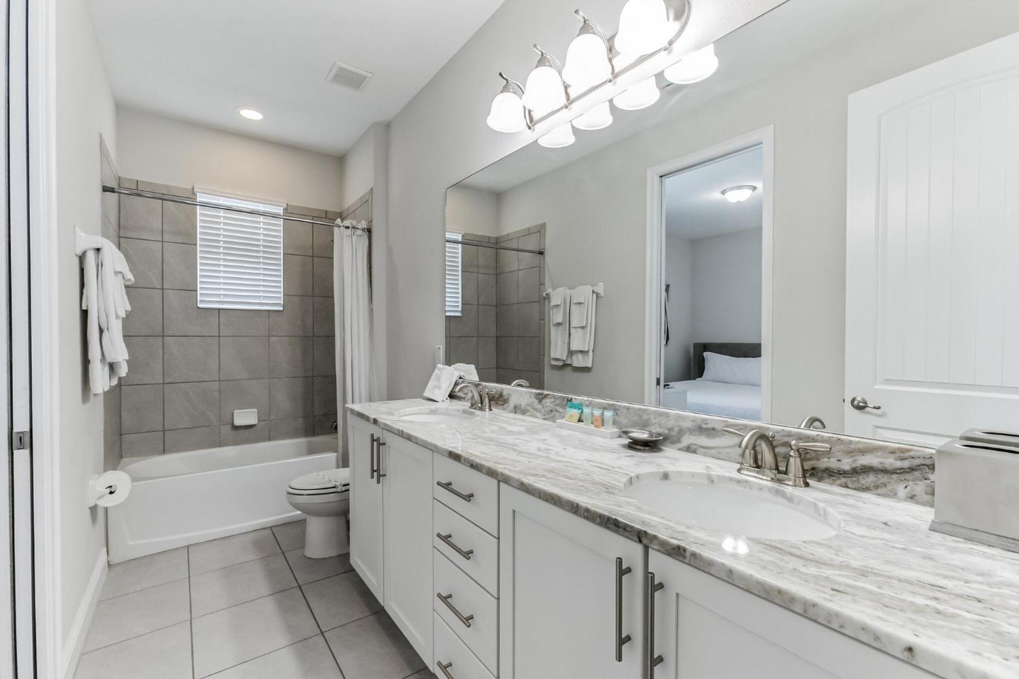 4 Bedroom Spacious House In Encore Near Holiday home Orlando