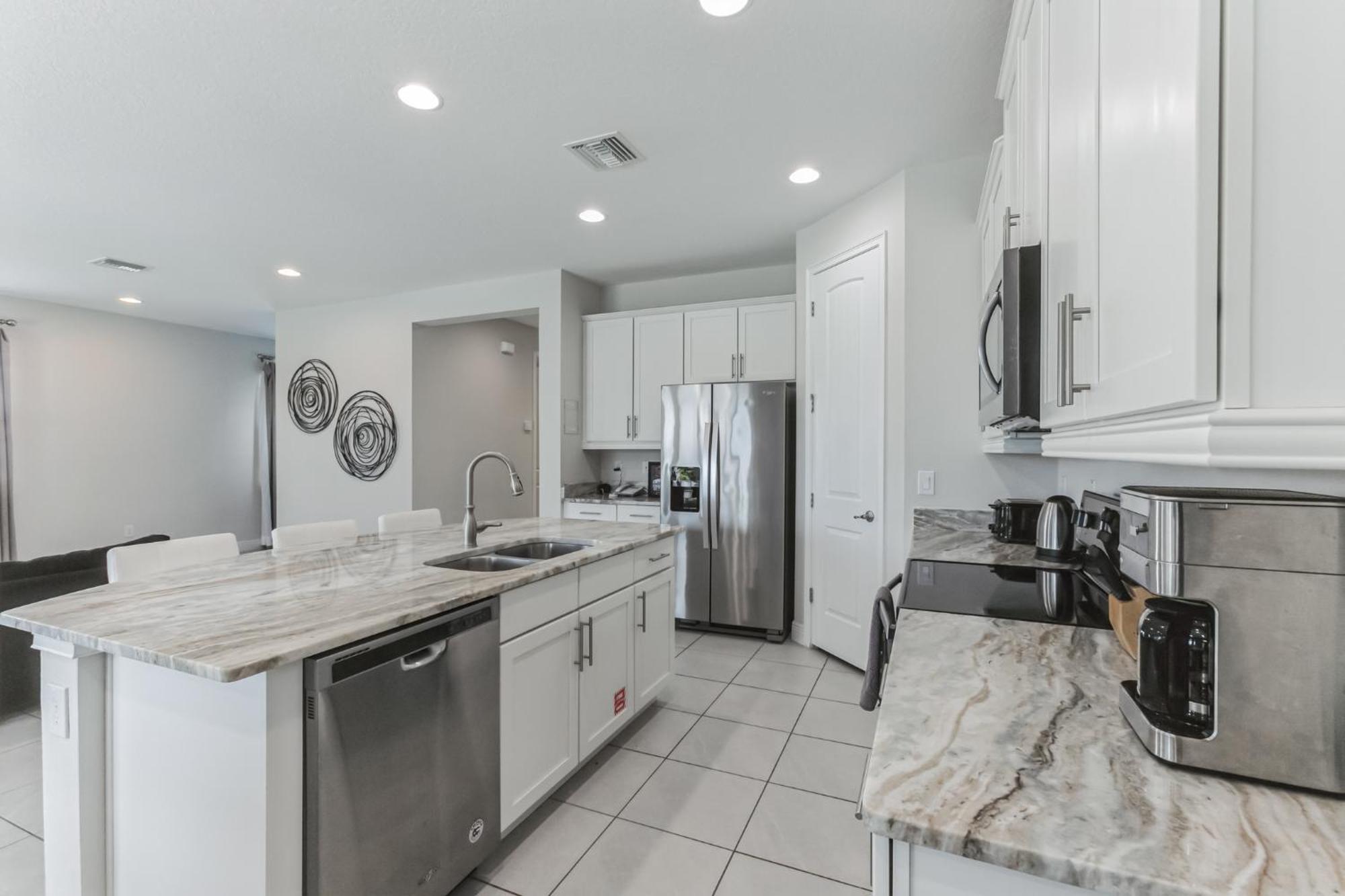 4 Bedroom Spacious House In Encore Near Holiday home