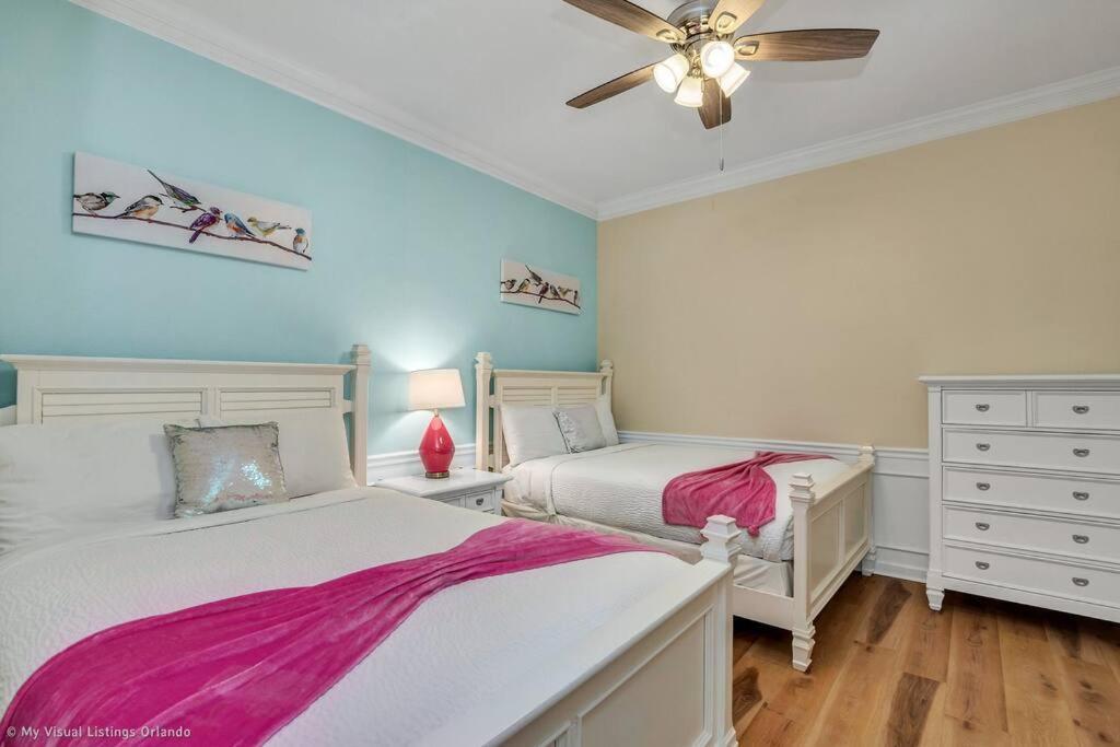 The Epic Lisbon Vista Cay Apartment *
