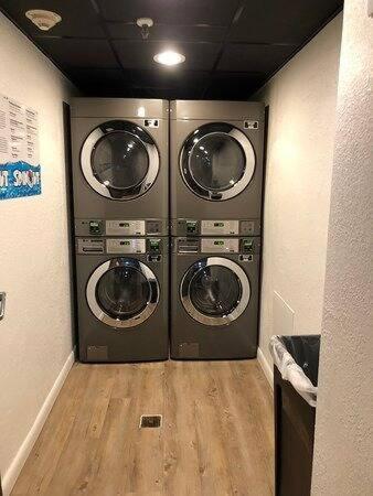 Cozy 2br Condo-modern-best Location-6165 * Orlando