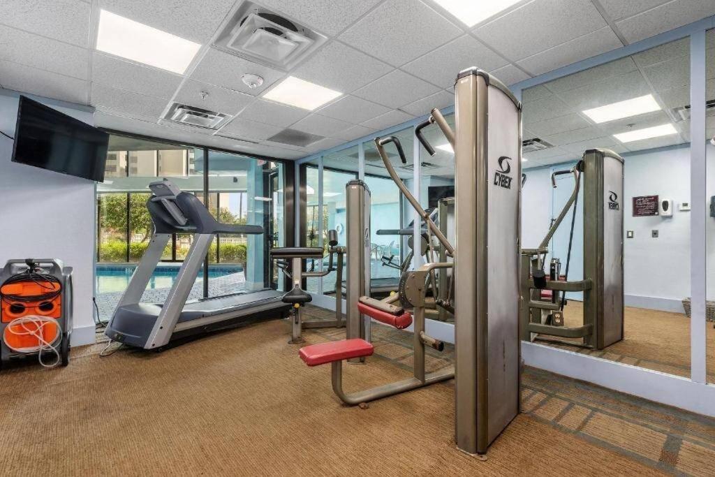 Cozy 2br Condo-modern-best Location-6165