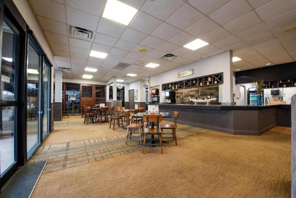 Cozy 2br Condo-modern-best Location-6165 * Orlando