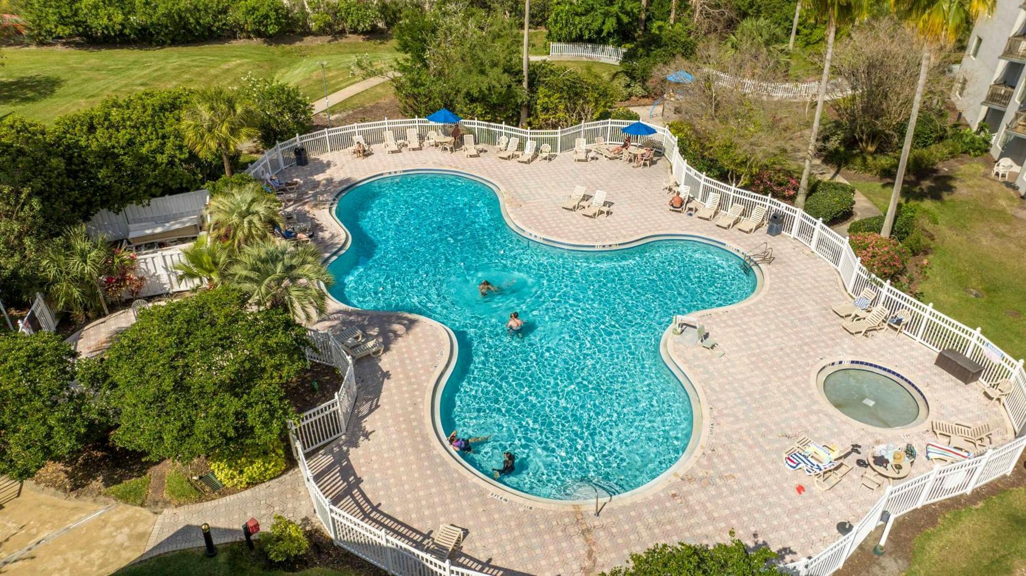 Cozy 2br Condo-modern-best Location-6165 Orlando
