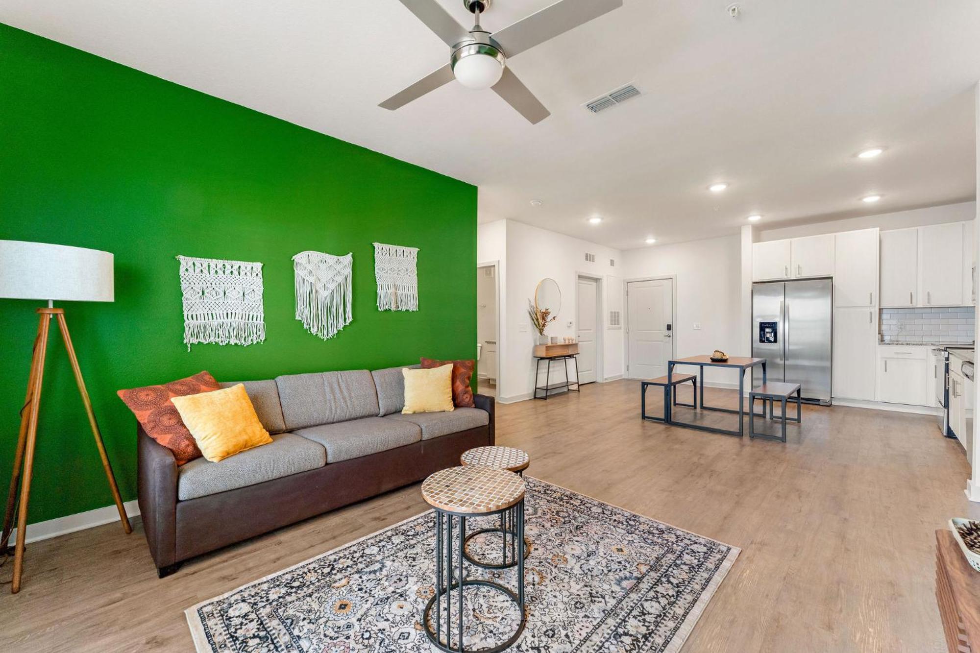 Complete Cozy 2bed 10 Min To Parks Allows Pet, Resort-style Amenities * Orlando