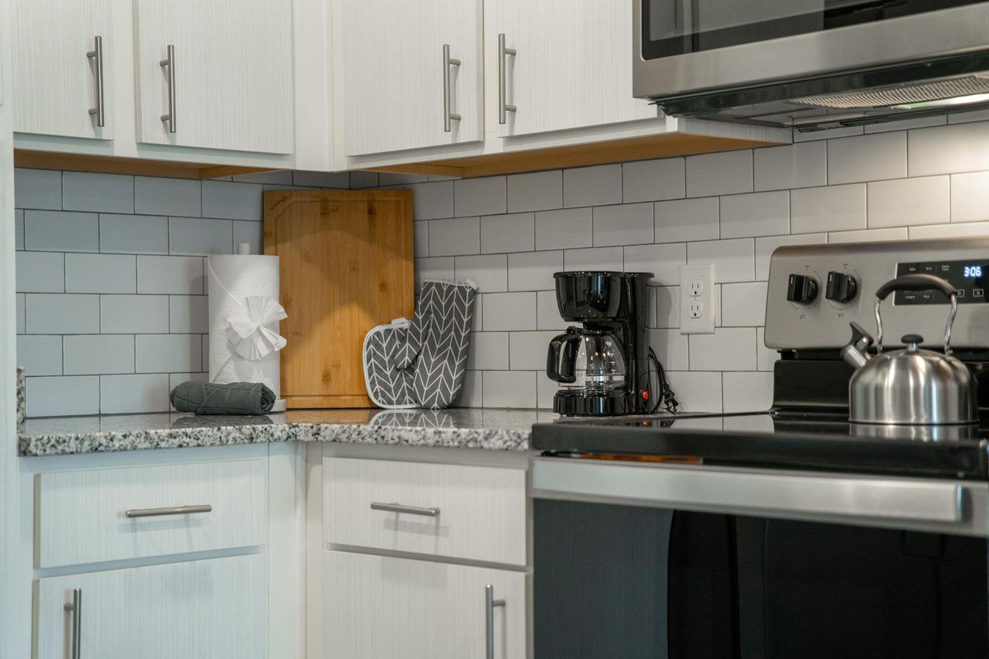 Complete Vibrant 10 Min To Parks Pet-friendly Resort-style Amenities * Orlando