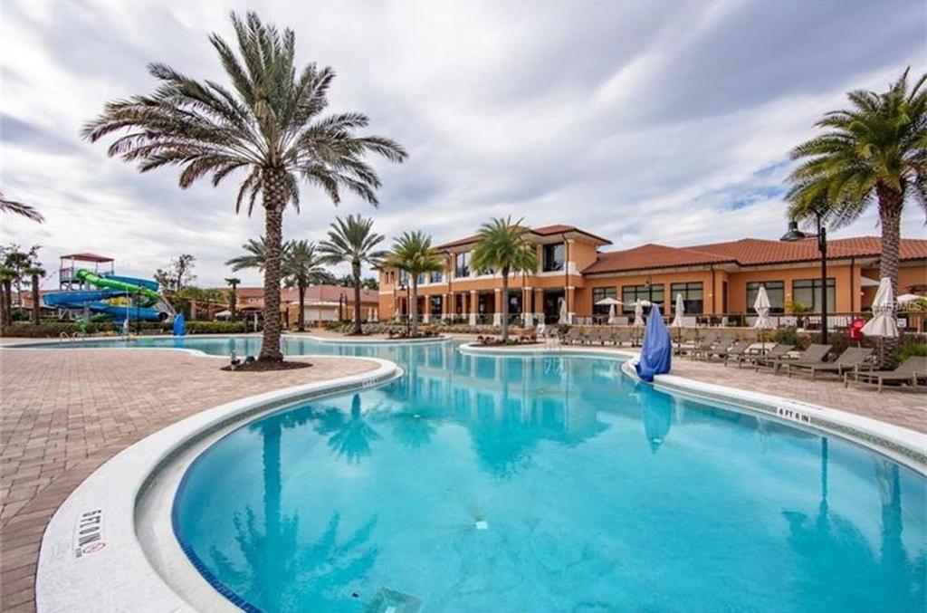 Regal Oaks Getaway *