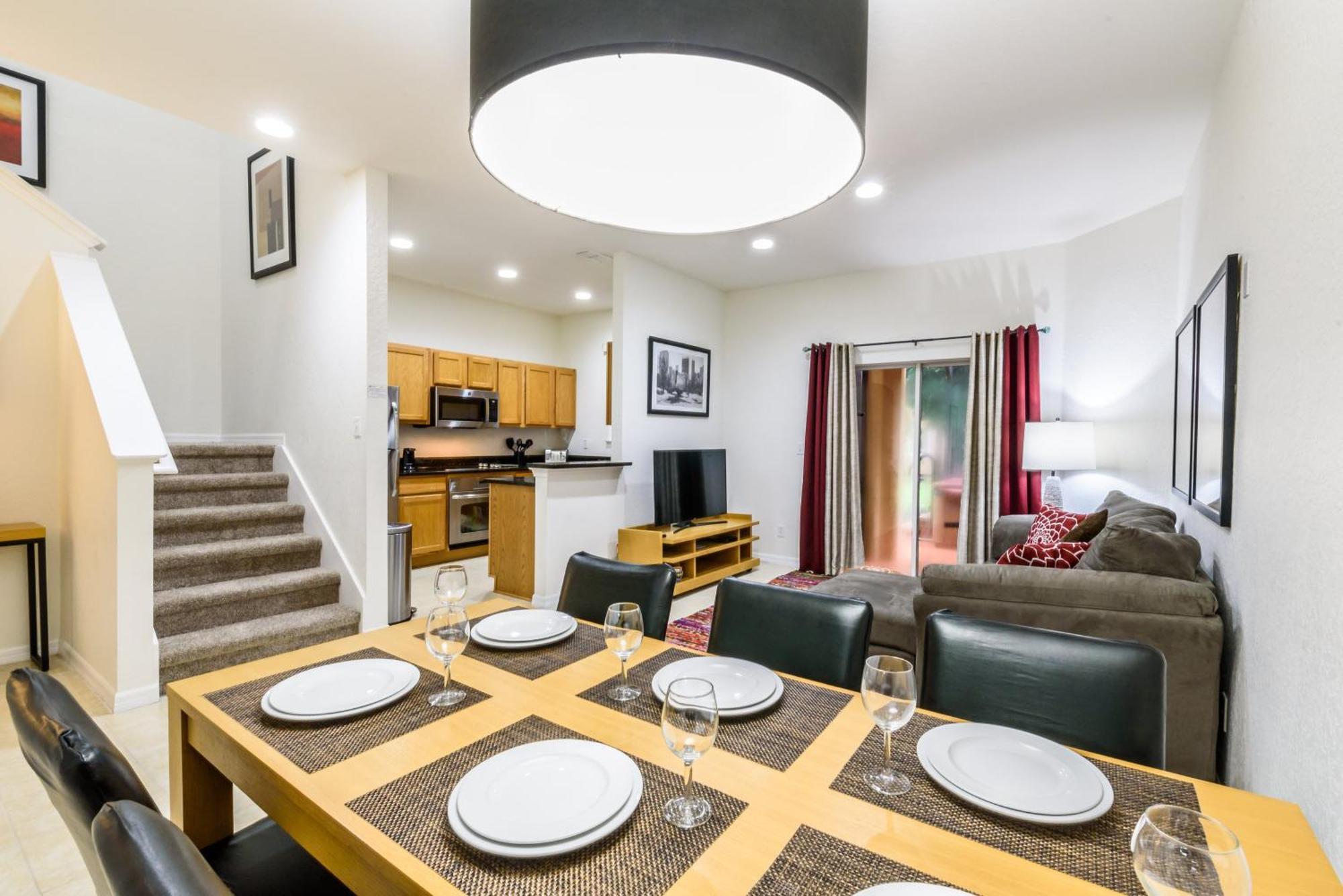 Regal Oaks Getaway Holiday home *