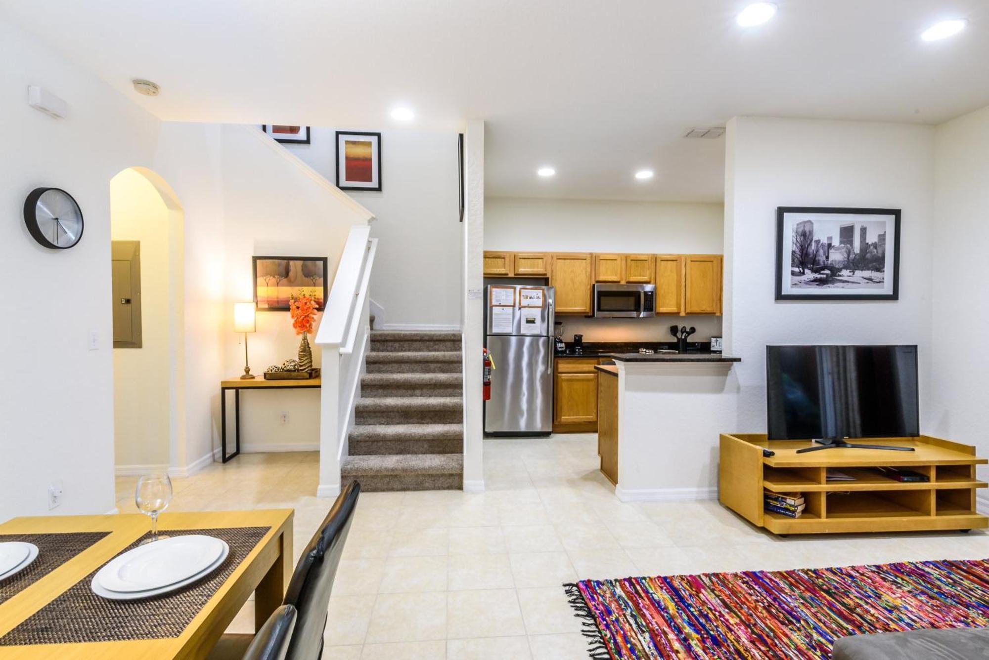 Regal Oaks Getaway