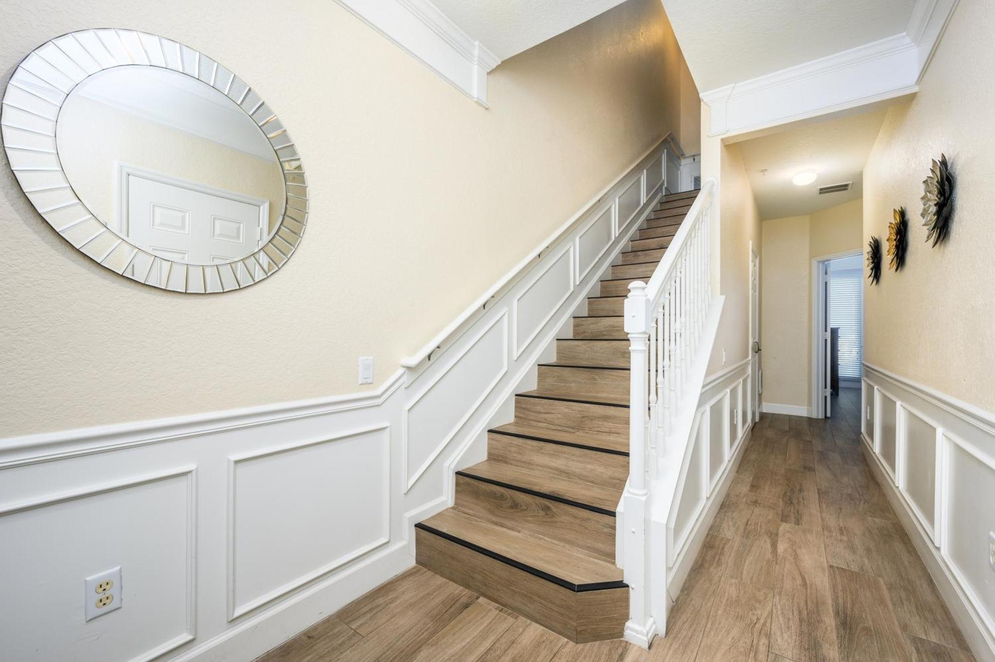 Apartment New Listing, Beautiful Vacation Townhome - 4031