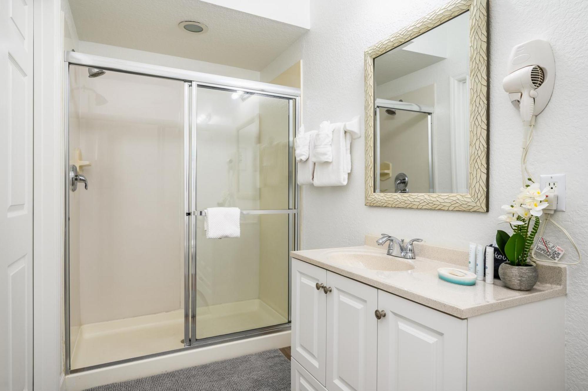 New Listing, Beautiful Vacation Townhome - 4031 Apartment *