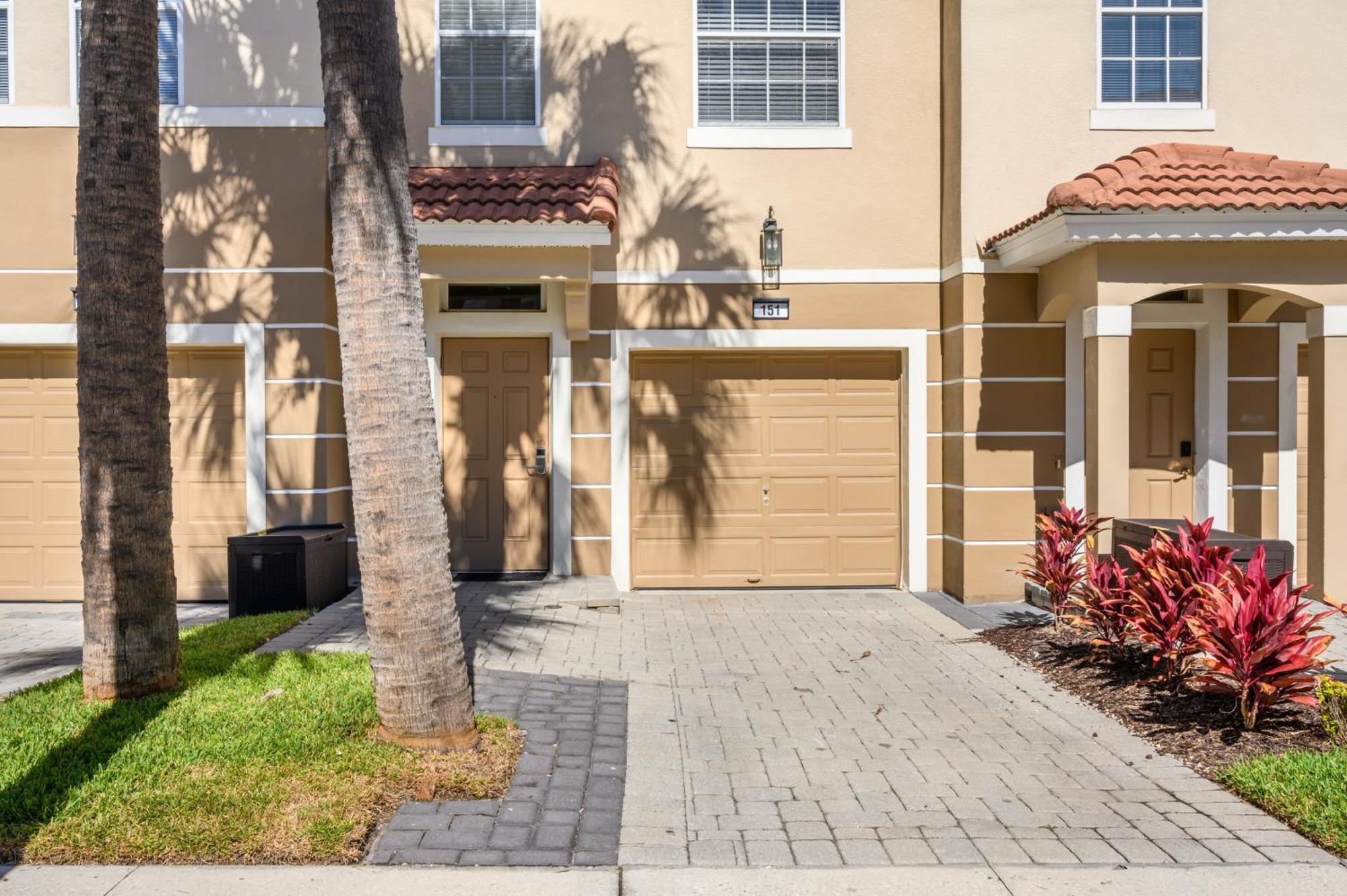 New Listing, Beautiful Vacation Townhome - 4031 Apartment Orlando