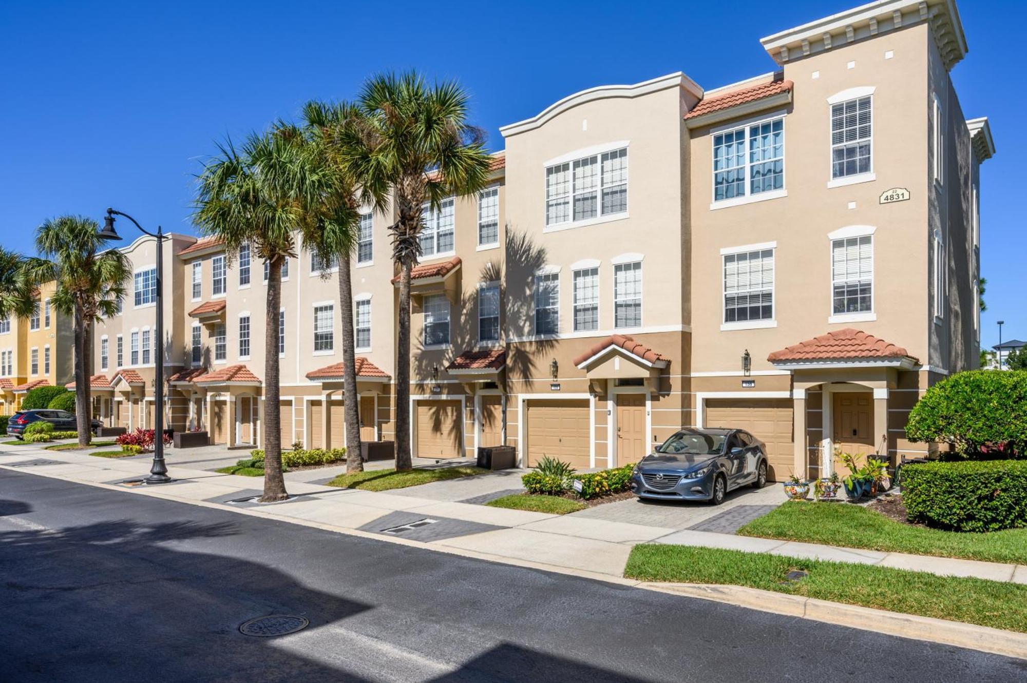New Listing, Beautiful Vacation Townhome - 4031 Apartment Orlando