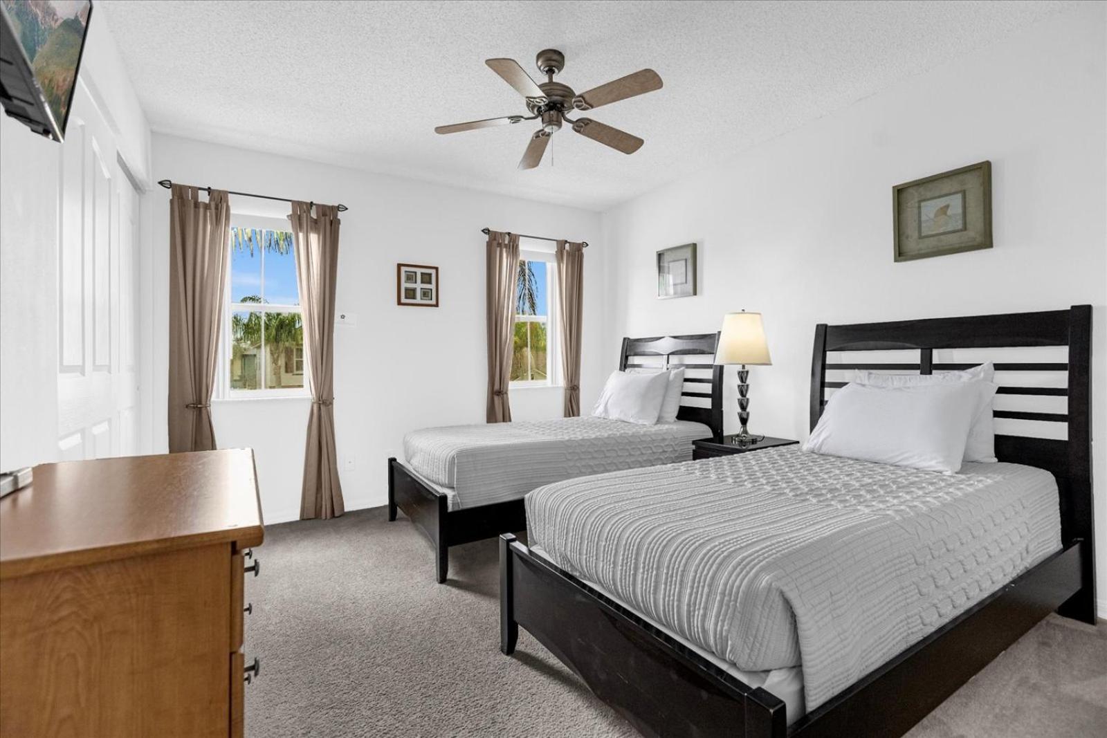 Bluelakeview Luxury With Private Pool & Views, Bbq, Games *