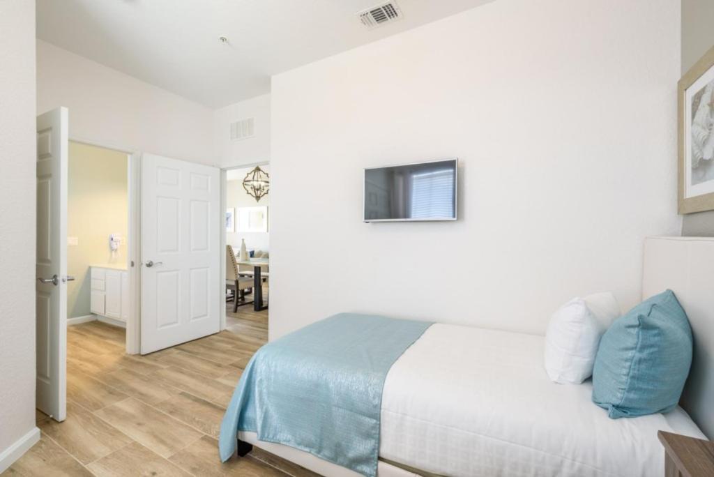 Beautiful Deluxe Condo, Vista Cay, - 3008 Apartment *