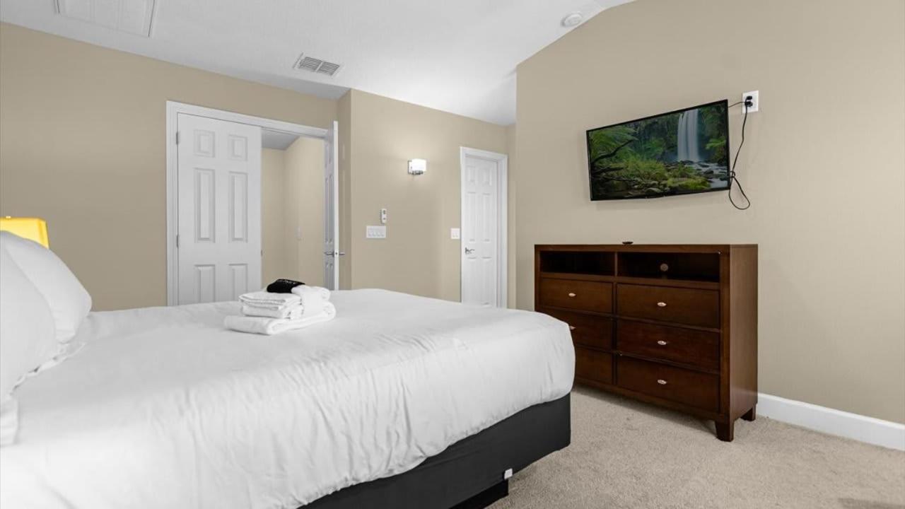 Holiday home Deluxe Townhome - 5 Minutes From *