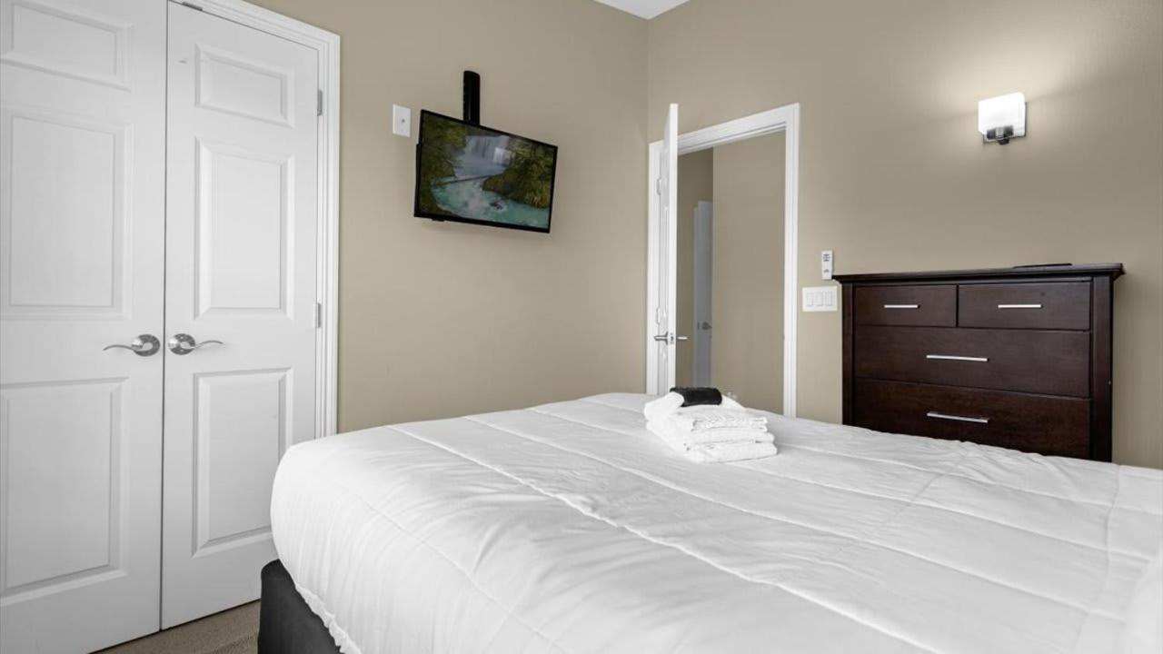 Holiday home Deluxe Townhome - 5 Minutes From Orlando