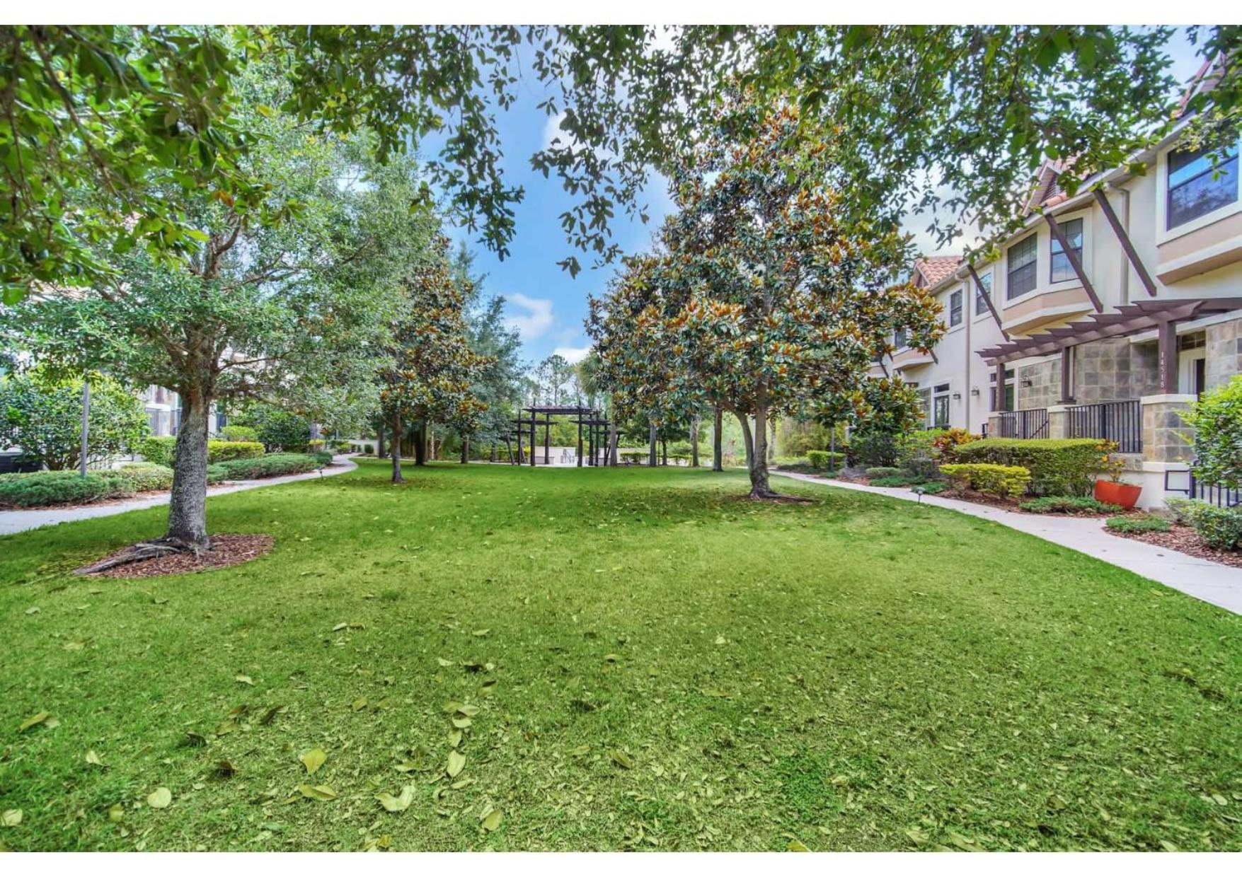 Holiday home Deluxe Townhome - 5 Minutes From Orlando