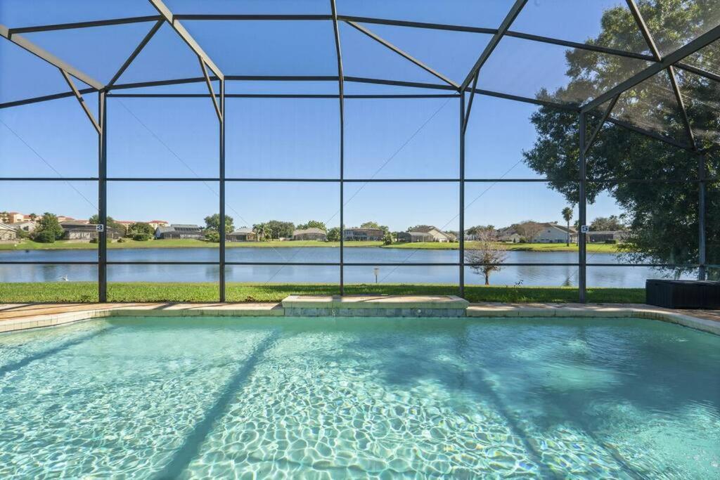 Mickeys Waterside - Gorgeous Waterside Southeast Facing 9br Pool & Hot Tub Bbq Cinema Rm 2 Miles To *