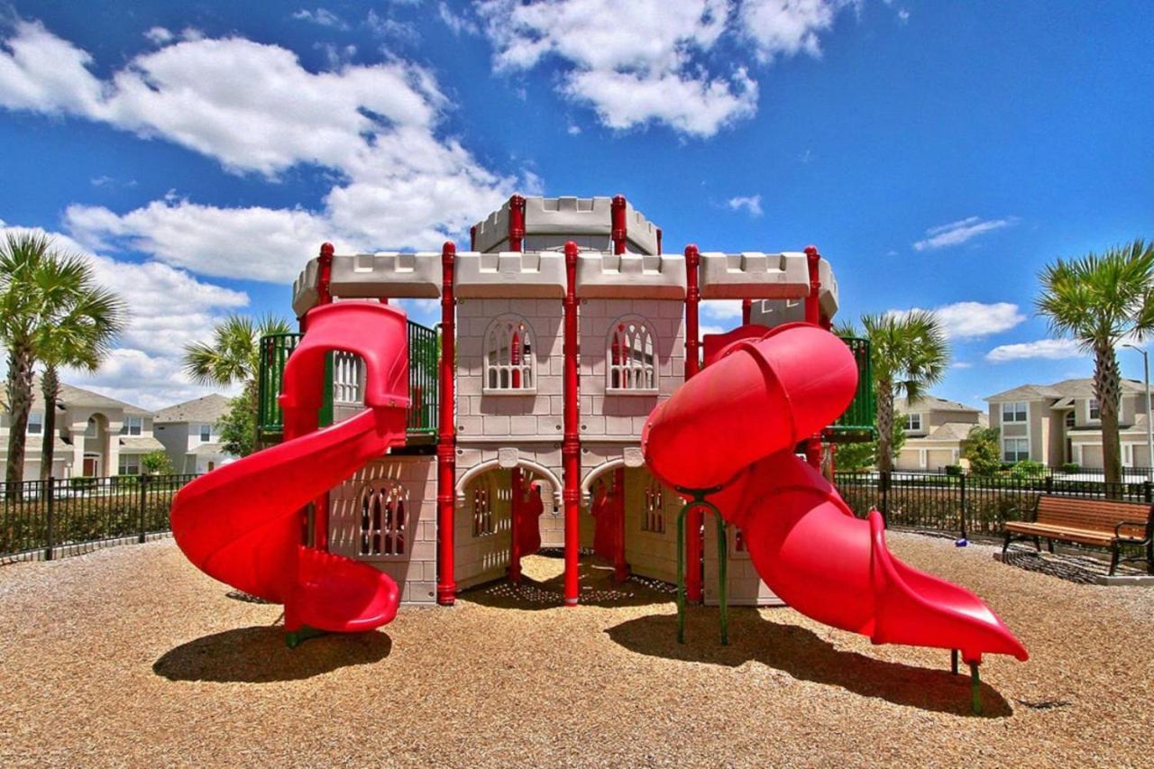 Apartment Windsor Hills Mickey Mouse Condo, 2.5mi
