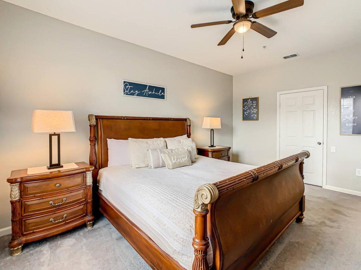 Windsor Hills Mickey Mouse Condo, 2.5mi Apartment