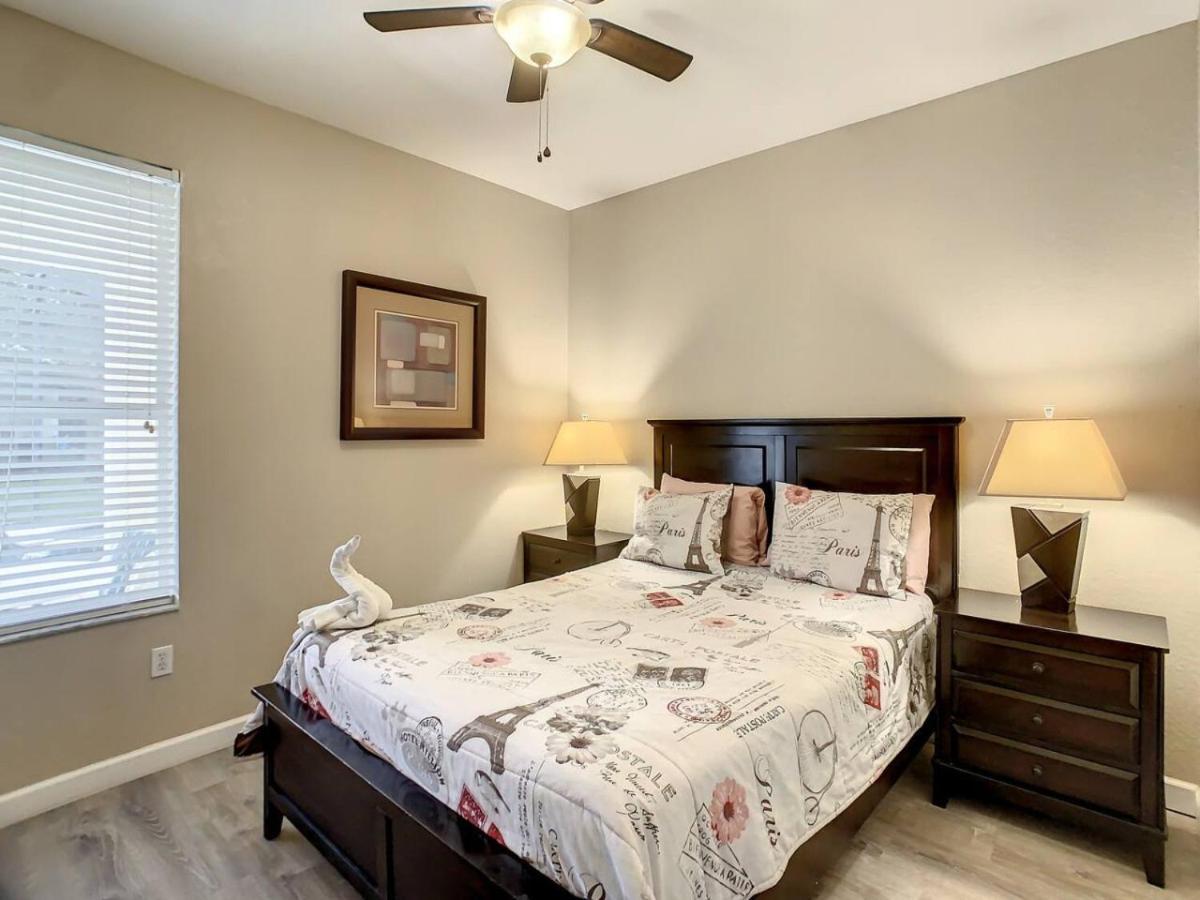 Windsor Hills Star Wars, Frozen, Mickey 2mi Holiday home