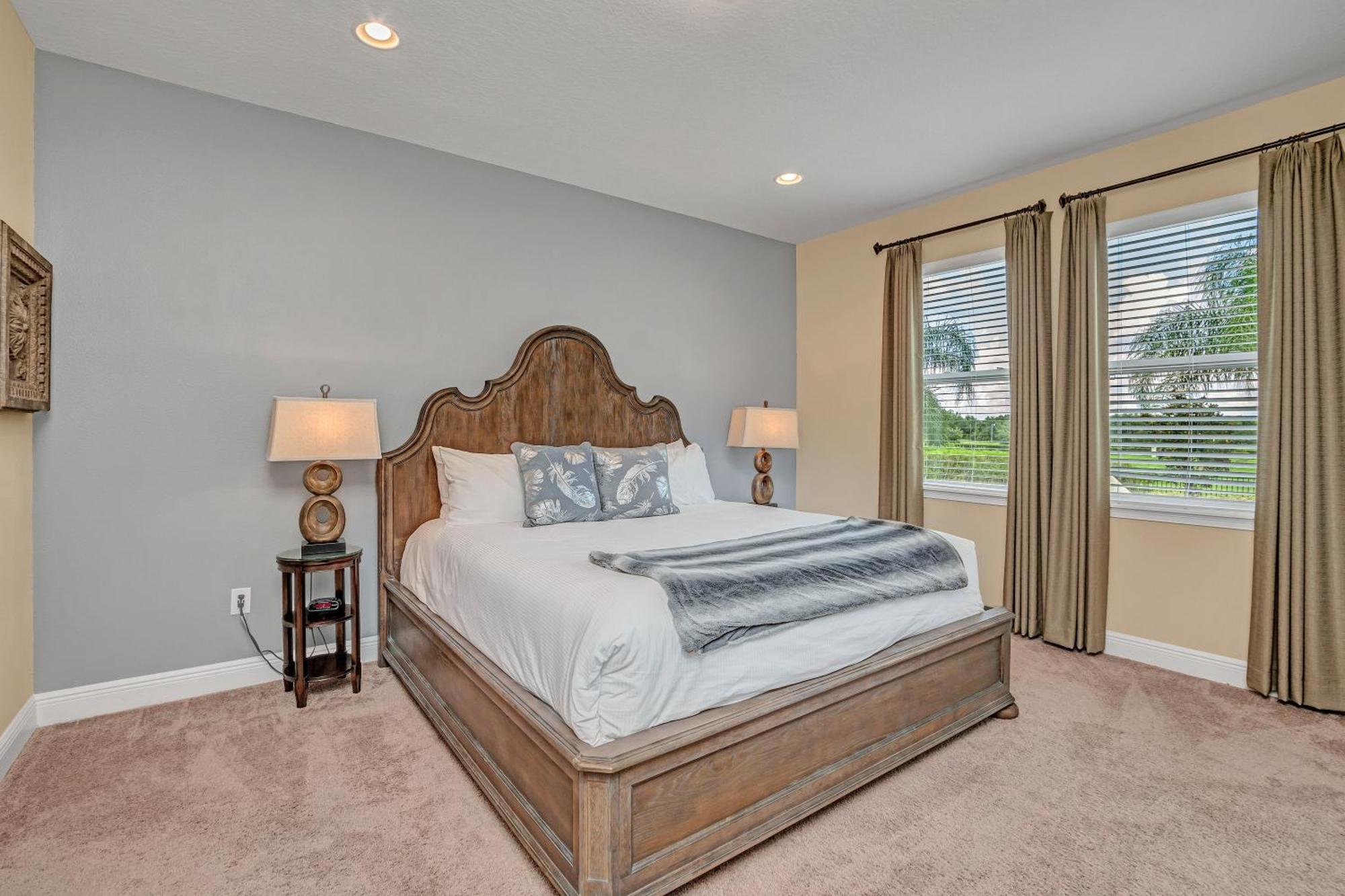 - Encore 651 Orlando