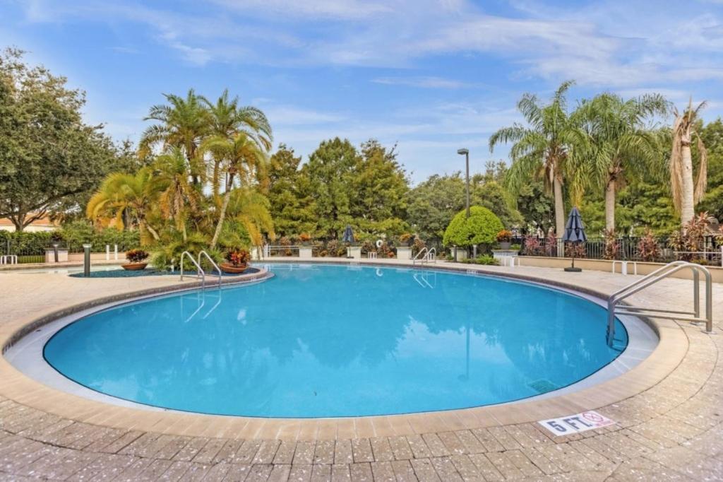 Holiday home 4 Bedrooms - 3 Bathrooms - Lucaya Village 15-101 *