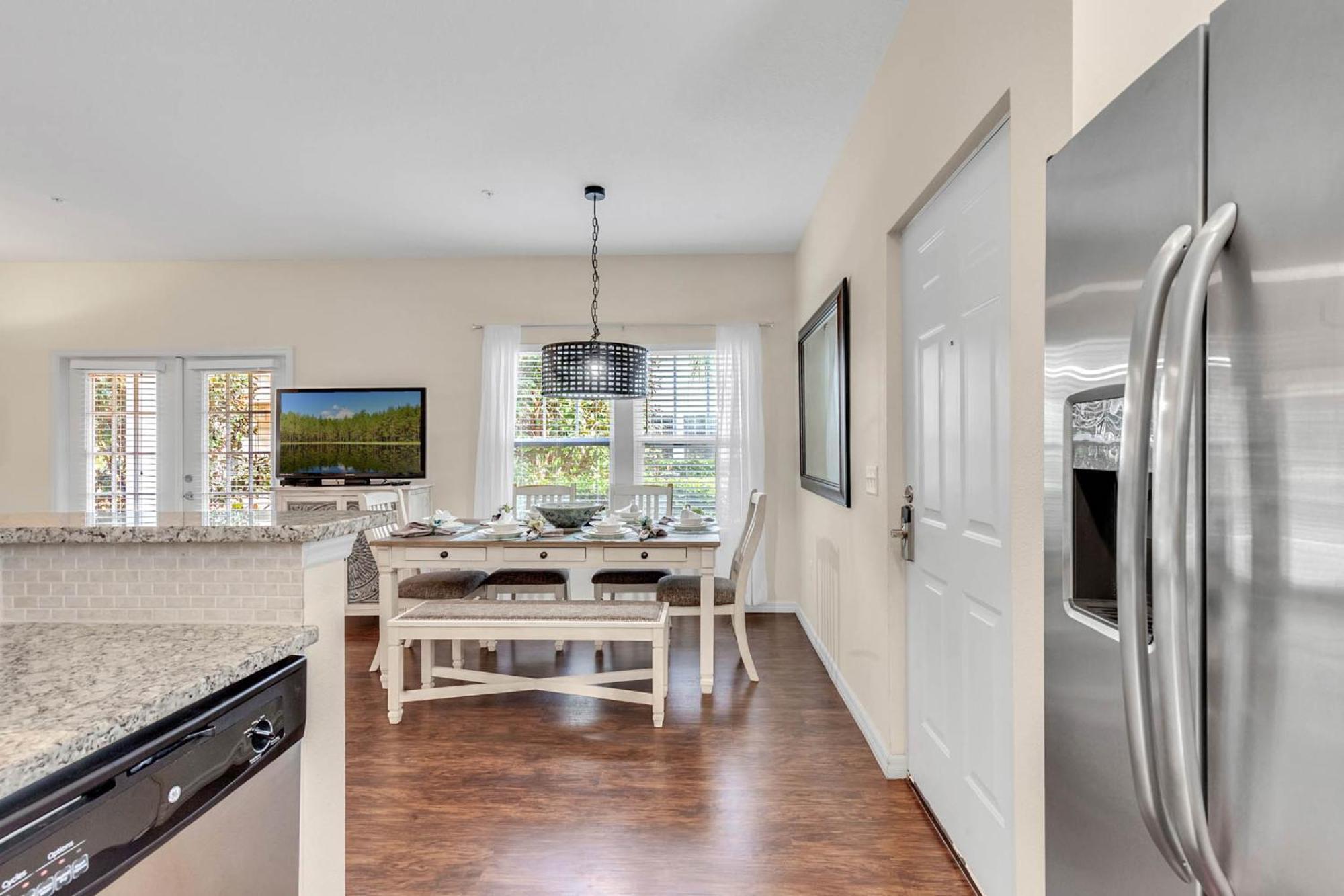 4 Bedrooms - 3 Bathrooms - Lucaya Village 15-101