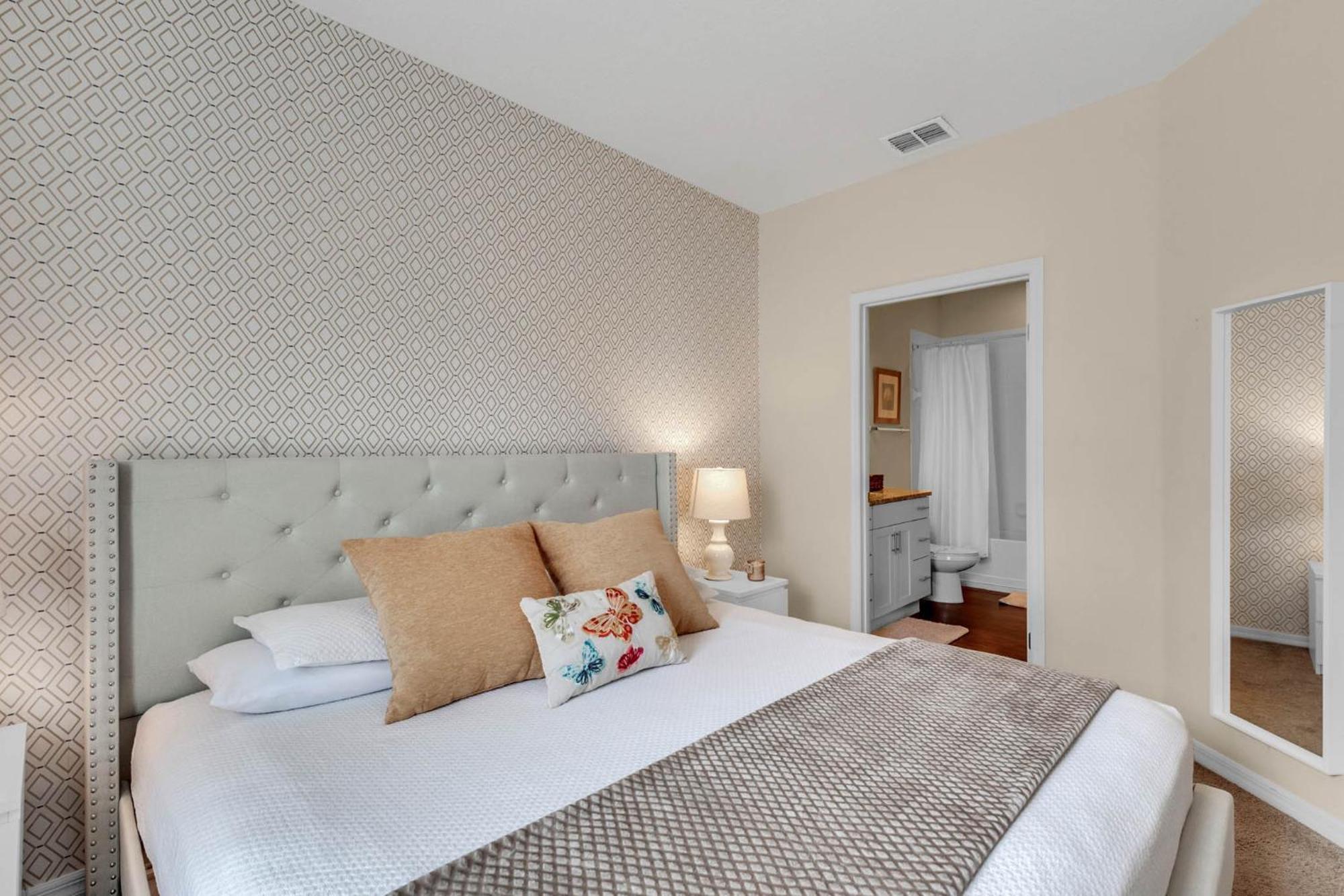 4 Bedrooms - 3 Bathrooms - Lucaya Village 15-101 Holiday home Orlando