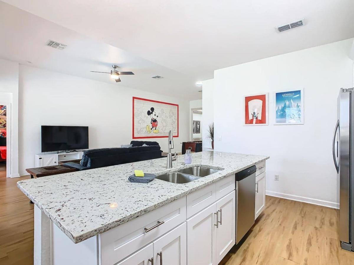Single Level 2 King Beds - 4bedrmpool-spa-disney Holiday home Orlando