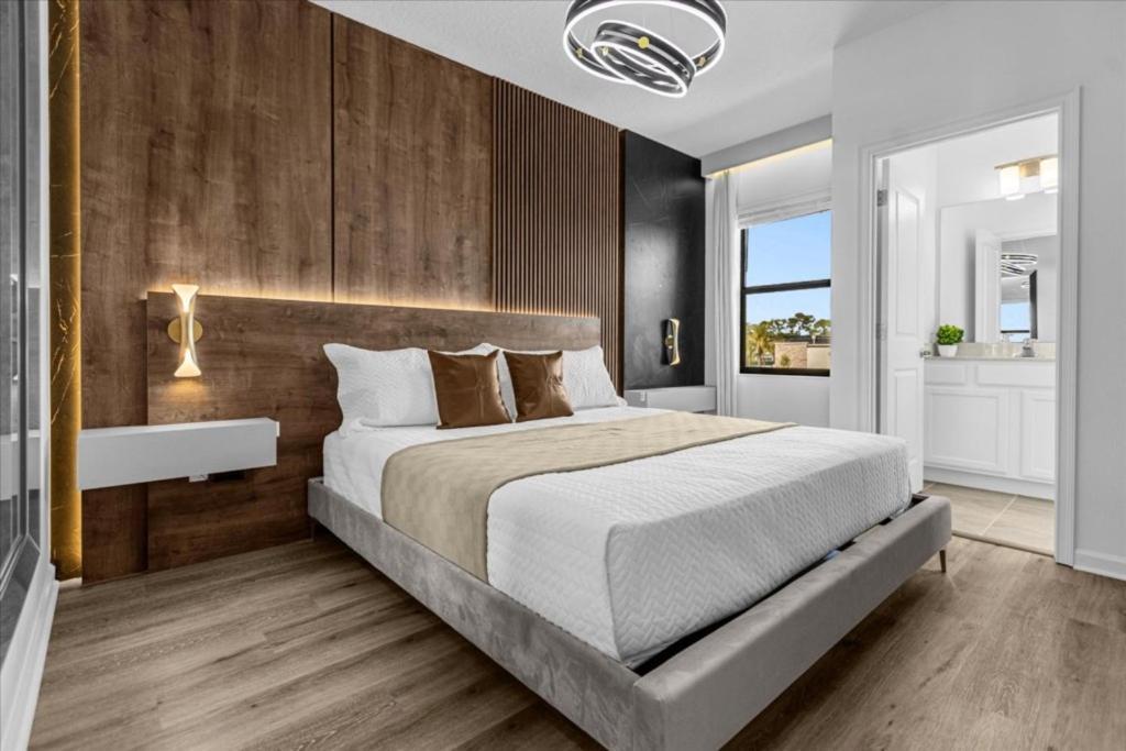 10 Bedrooms- 9 Bathrooms- Paradiso Grande 6216ss *