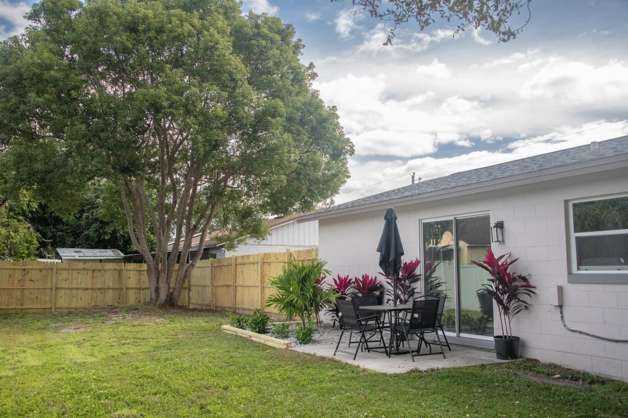 Holiday home Buchanon